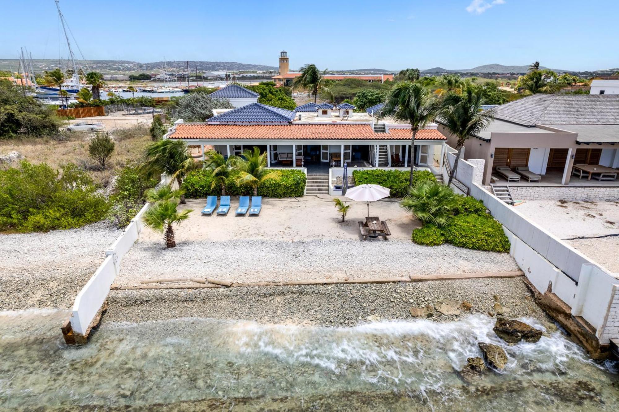 Oceanfront - Villa Port Of Call - Playa Exterior photo